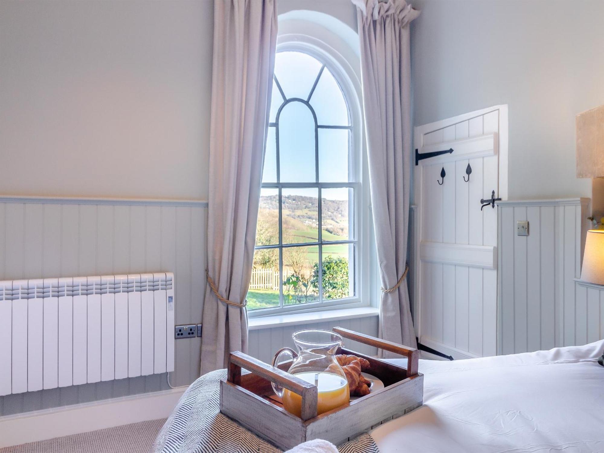 The Lodge Wonastow Экстерьер фото